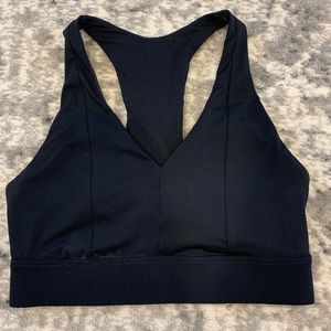 Fabletics On the Go Medium Impact Sports Bra